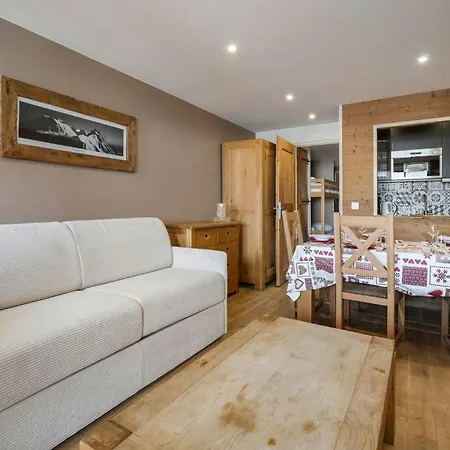 Cozy Renovated With Panoramic Mountain View 발토랑스